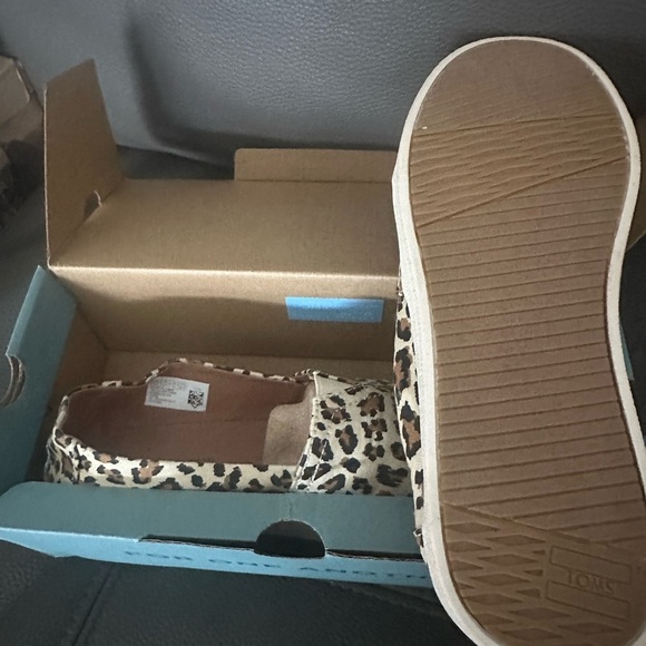 TOMS Avalon Birch Leopard Print - Picture 2 of 4